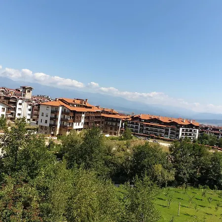 Royal - Mountain View Aparthotel 3*