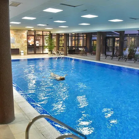 Royal Bansko Mountain Family Apart Hotel Breakfast & Dinner With Alcoholic & Soft Drinks During Meals & Heated Pool & Jacuzzis & 2 Kids Under 12 Stay Free 3* Bansko