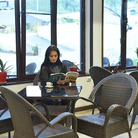 Apart-hotel Royal Bansko Mountain Family Apart Hotel Breakfast & Dinner With Alcoholic & Soft Drinks During Meals & Heated Pool & Jacuzzis & 2 Kids Under 12 Stay Free