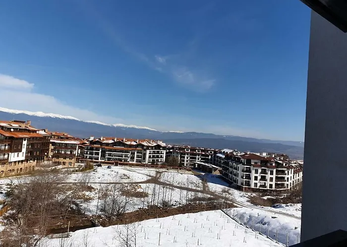 Royal Family Apart-hotel 3*